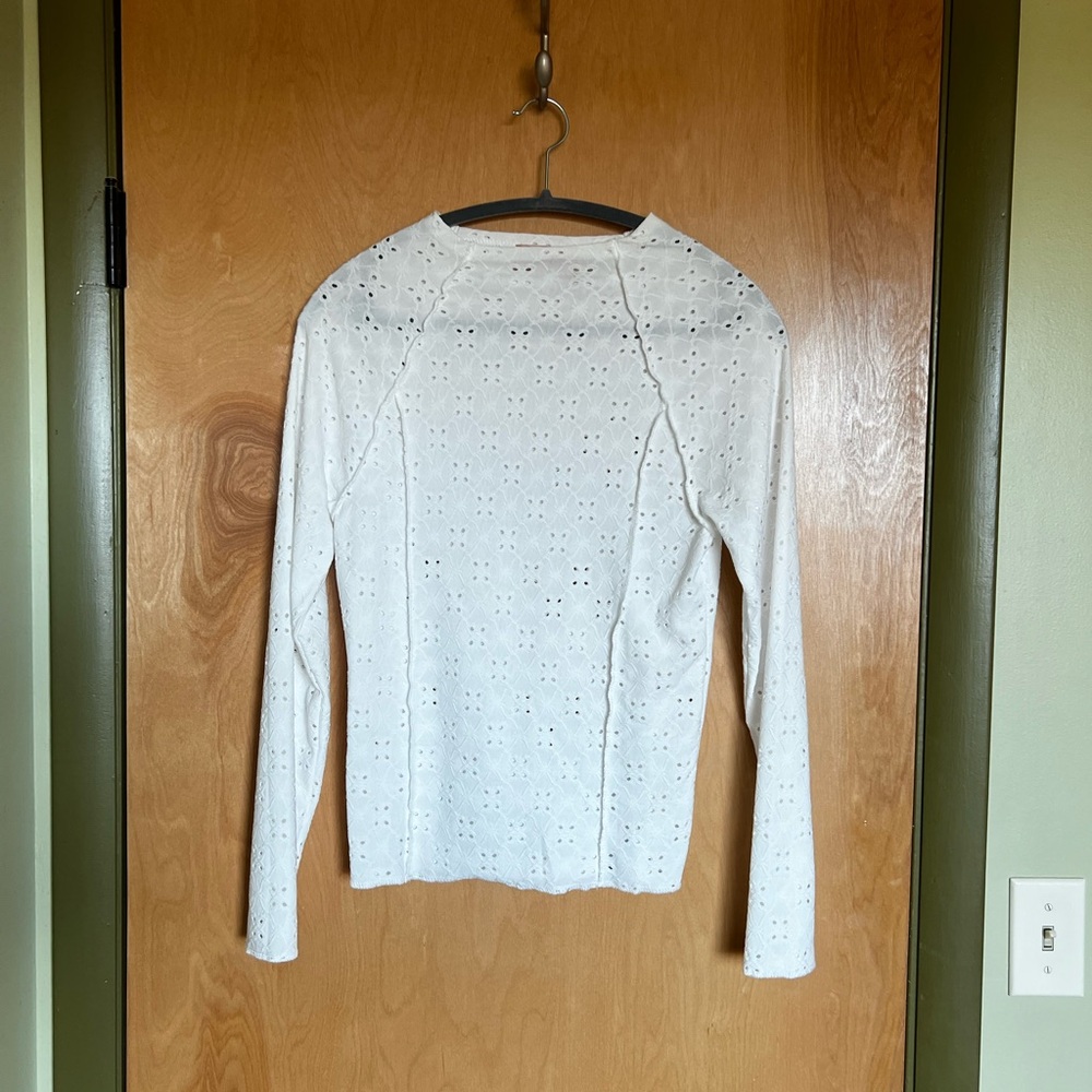 WILLOW & ROOT Floral Fitted Eyelet Top